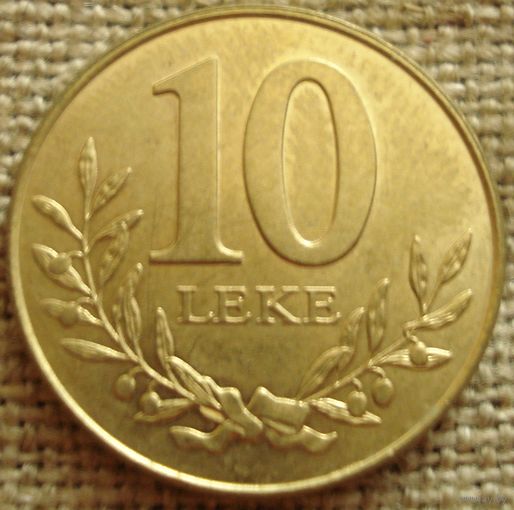 10 лек 2000 Албания