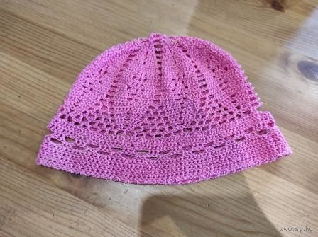 Летняя шапочка кружевная на 46 см, розовая, глубина 15,3 см. Хорошее состояние.