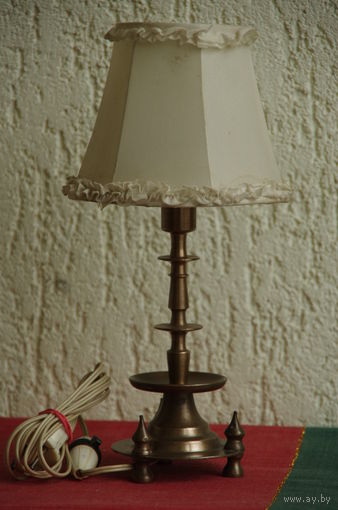 Лампа настольная  ( бронза )   32 см   рабочая