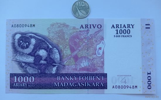 Werty71 Мадагаскар 1000 ариари 2004 UNC банкнота 5000 франков
