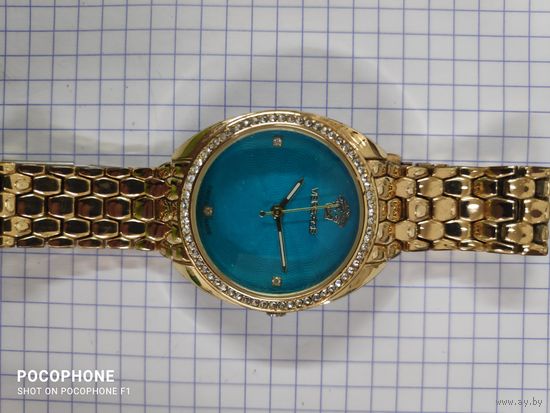 Часы Versace