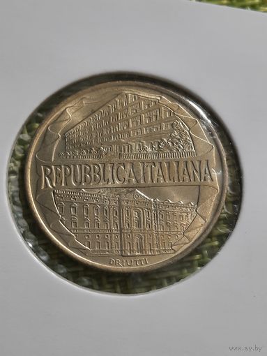 Италия 200 лир 1996 г