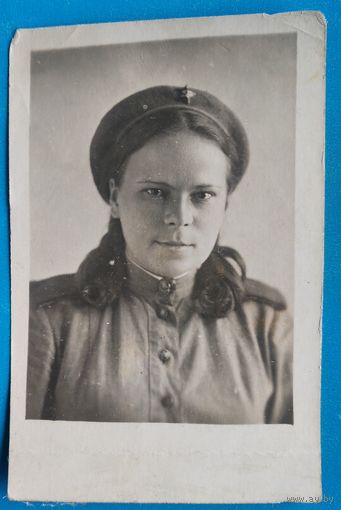 Фото военнослужащей. 1944 г. 6х9 см