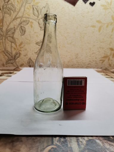 Бутылка старая