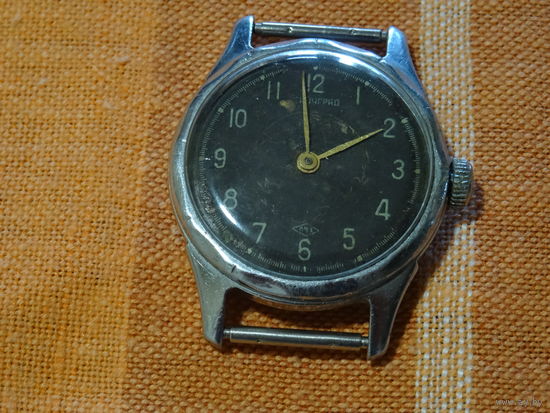 Часы  "Ленинград", Петродворцовый часовой з-д.  1958 г.