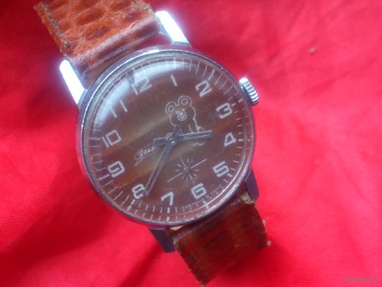 Часы ЗиМ ОЛИМПИАДА 80 МОСКВА МИШКА из СССР 1980 года