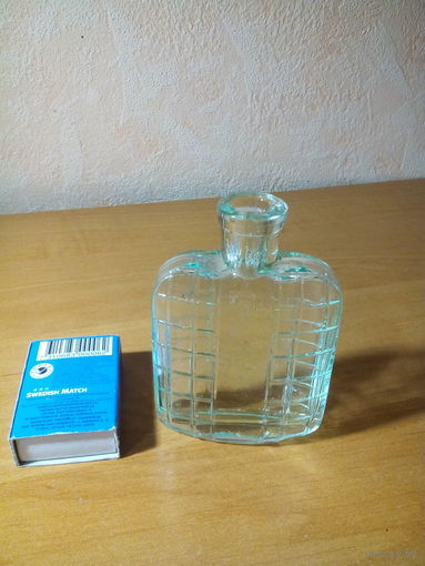 Бутылочка флакон от парфюма старая