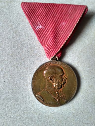 Австро-Венгрия.Медаль В память 50-летия восхождения императора Франца Иосифа I 1848-1916 гг на Австро-Венгерский престол 2 декабря 1898 года на ленте для военных лиц.