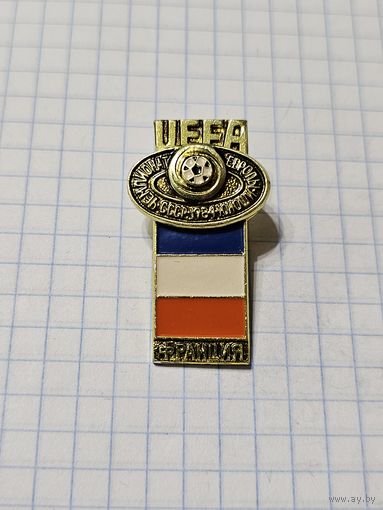 Значок ,,Чемпионат Европы СССР 1984 Юноши'' UEFA Франция.