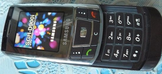 Samsung D900i - винтажная звонилка