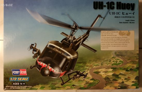 Модель вертолета UH-1C Huey