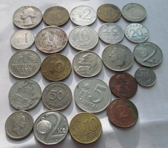 24 монеты разных стран