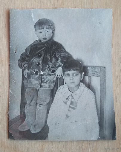Фото детей. 1930-е. 6х8 см.