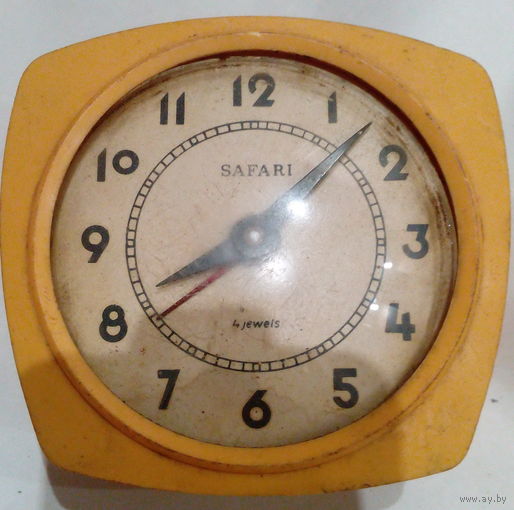 Часы будильник Сафари