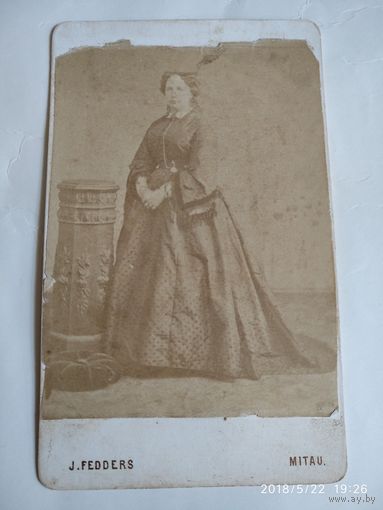 Фотография дворянки Марии Карпушко с оригинальным автографом на обороте.1870 год.MITAU.Ателье J.FEDDERS.