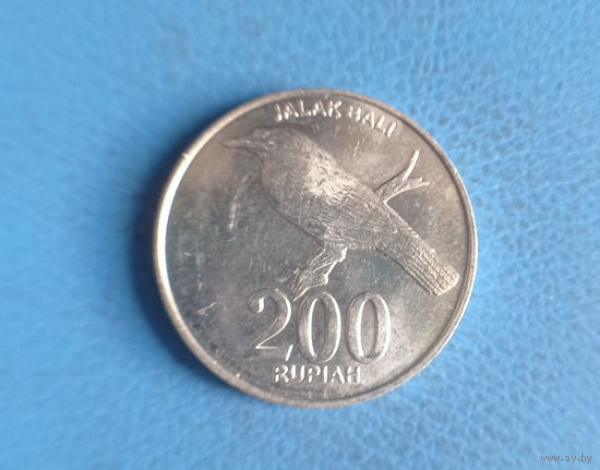 Индонезия 200 рупий 2003 год птица