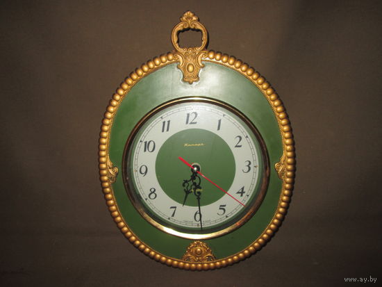 Часы настенные Янтарь Кварц сделано в СССР