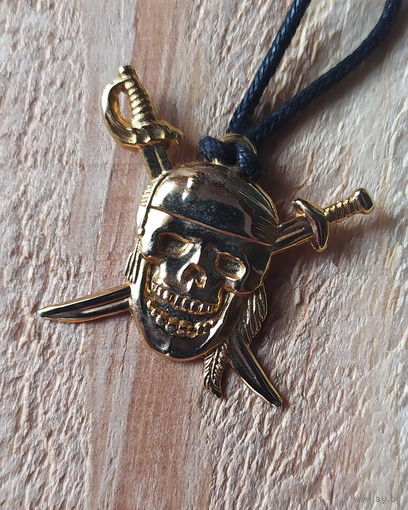 Официальный тотем, кулон, медальон к фильму Пираты Карибского моря_3