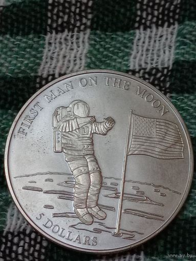 Либерия 5 долларов 2000 первый человек на Луне