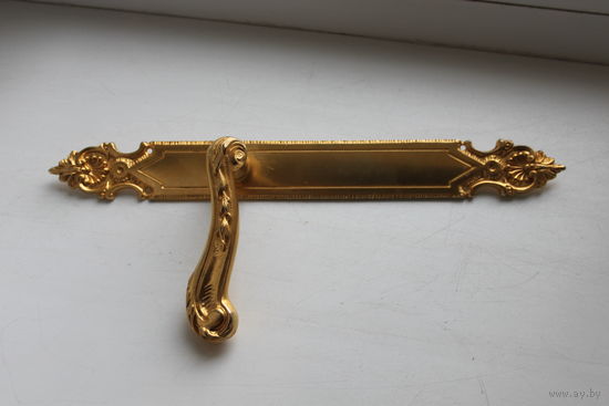 Дверная ручка на планке Латунь по технологии бронзового литья