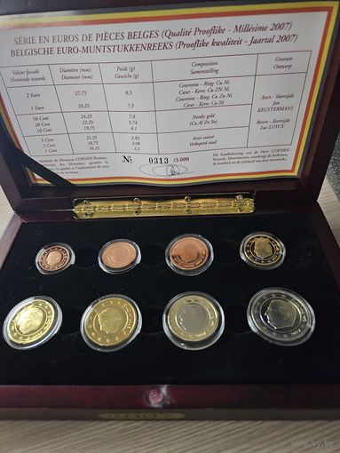 Бельгия PROOF 2007 год. 1, 2, 5, 10, 20, 50 евроцентов, 1, 2 евро. Официальный набор монет в деревянном футляре.