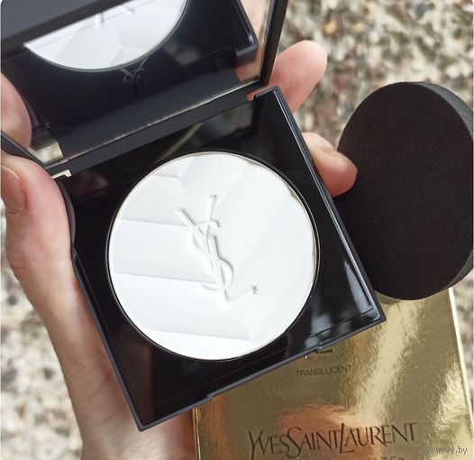 Прозрачная компактная пудра YSL All Hours Hyper Finish Hyaluronic Acid-Infused Multi-Use Matte  Powder 7.5 gr Translucent