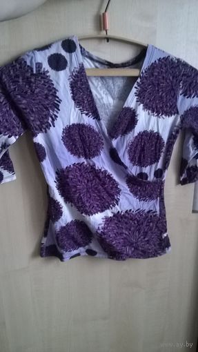 Блузка бело - фиолетовая p-p 44-48, рост 160 - 165