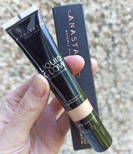 Жидкий хайлайтер Anastasia Beverly Hills Liquid Glow в оттенке Perla