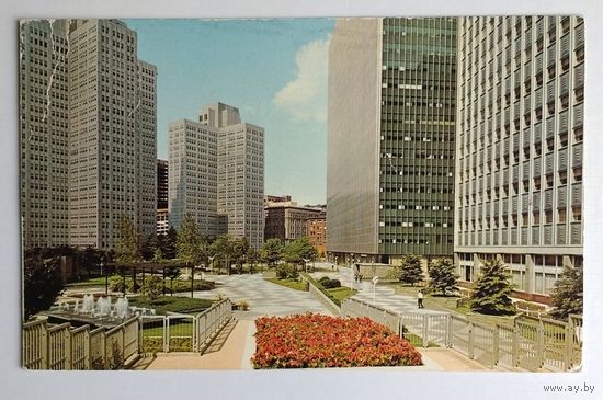 Открытка, ДПК "США. Питтсбург, Пенсильвания, площадь Справедливости (Pittsburgh Pennsylvania, Equitable Plaza)", 1970-е годы