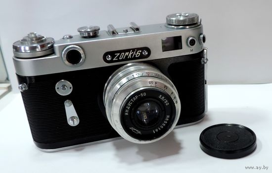 Фотоаппарат "Zorki-6" с объективом Индустар-50. Номер 650070169. Исправный. В хорошем состоянии.