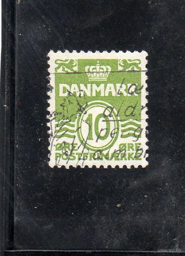 Дания. Mi:DK 328y. 10ore Фигурка типа "волна". 1962