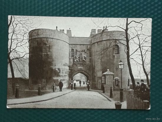6 старых почтовых карточек Англия, Лондон: Tower of London, Wensminster Abbey, Monument in Whitehall and National Gallery