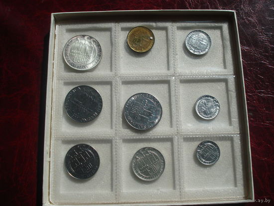 Сан-Марино официальный набор 1977 года (500 лир - серебро, СОСТОЯНИЕ!!!)