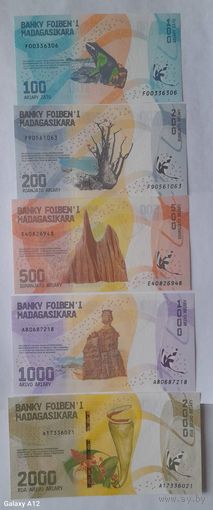 Мадагаскар 100, 200, 500, 1000,2000 ариари 2017 года UNC