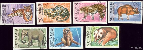 7 марок 1984 год Вьетнам Фауна Беззубцовки