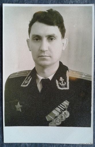 Фото подполковника с наградами (Новиков П.А.?) 1950-е 7.5 х11 см.