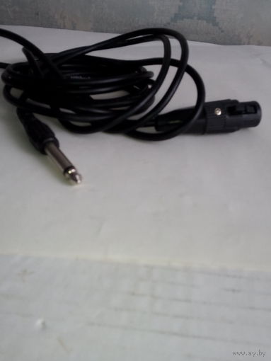 Соединительный кабель 4 м. штекер 6,5 мм.Цена снижена.