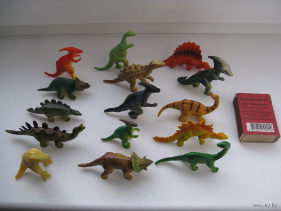 Игровой набор динозавров ЮРСКИЙ ПАРК 1