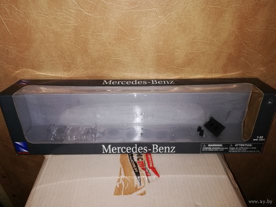 Коробка большая New Ray Mercedes-Benz