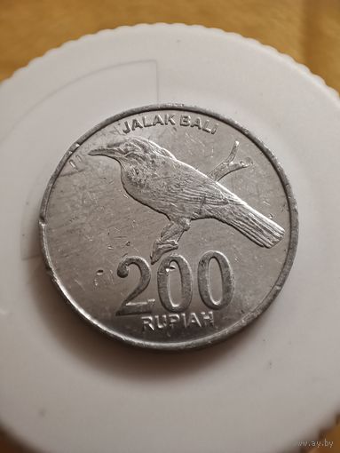 Индонезия 200 рупий 2003 год