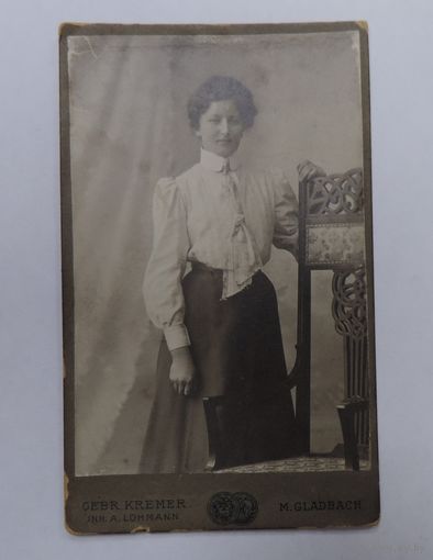 Фото девушки до 1917г. Германия. Размер 6.3-10.3 см.