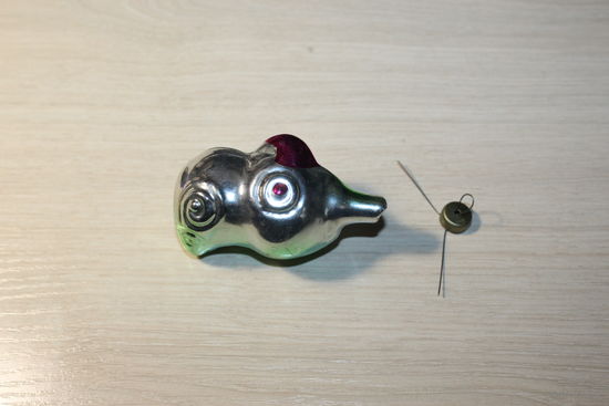 Стеклянная, ёлочная игрушка "Попугай", времён СССР, длина 8 см.