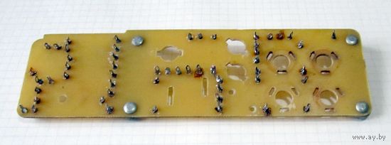 Плата монтажная для 4-х полярных конденсаторов и 3-х транзисторов