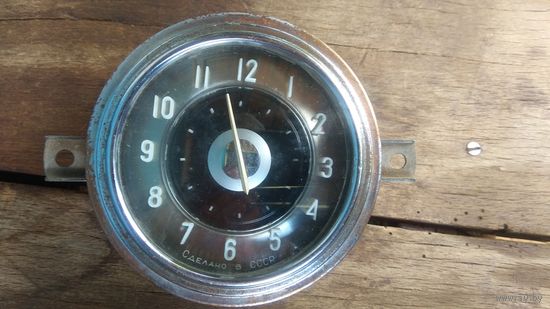 Часы автомобильные АЧВ (для ГАЗ-21 "Волга")