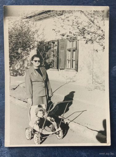 Фото Мама с коляской 1959 Минск