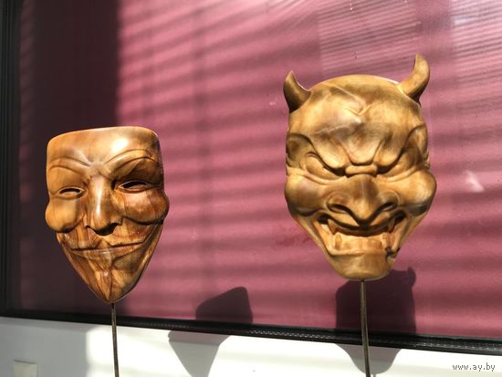 Статуэтки - маски на подставке Демон и Анонимус Сувель березы