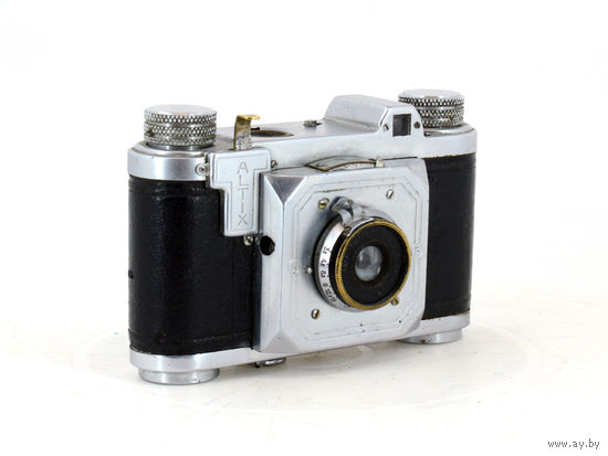 Фотоаппарат Altissa Altix I (Germany, 1947). Достаточно редкий.