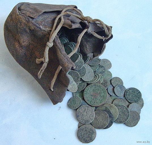 Старинный гаманец (монеты в стоимость не входят)