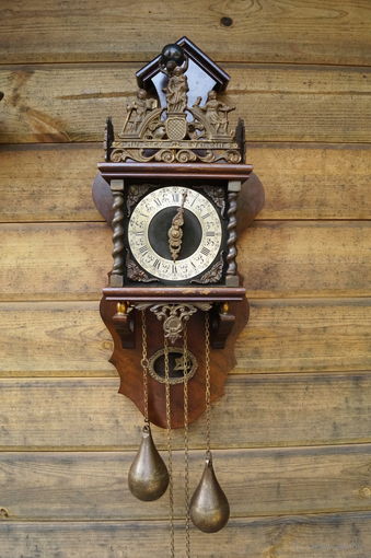 Голландские настенные часы 1950-е гг. в стиле XVII века "ZAANSE CLOCK" B#1