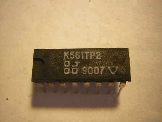 Микросхема К561ТР2